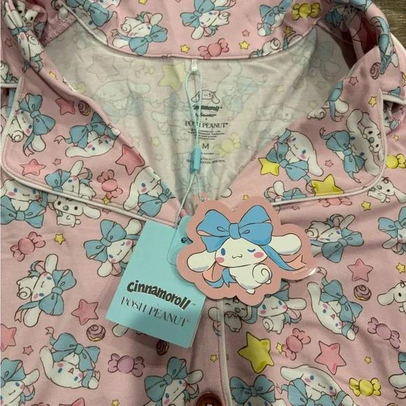 Posh Peanut x Cinnamoroll Pajamas - Picture 2 of 11